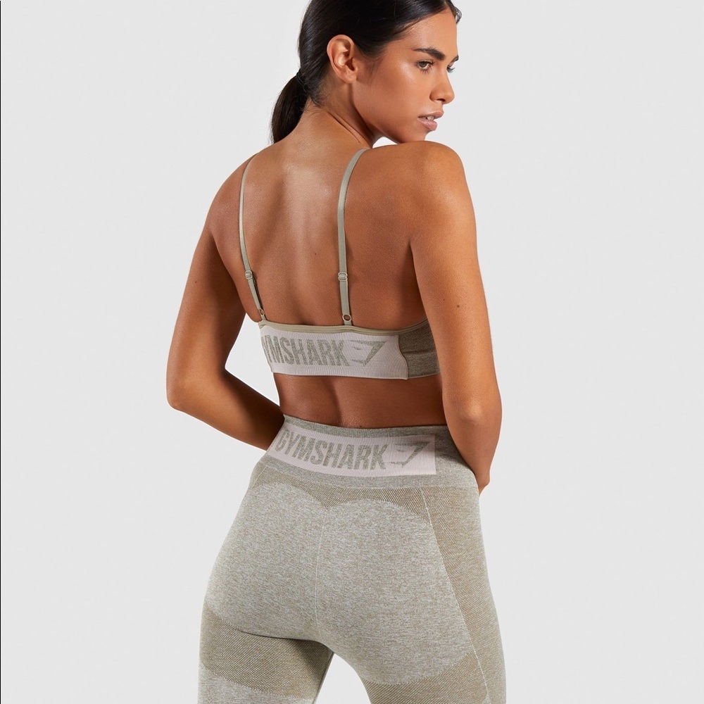 Gymshark washed khaki flex sports bra! Size S